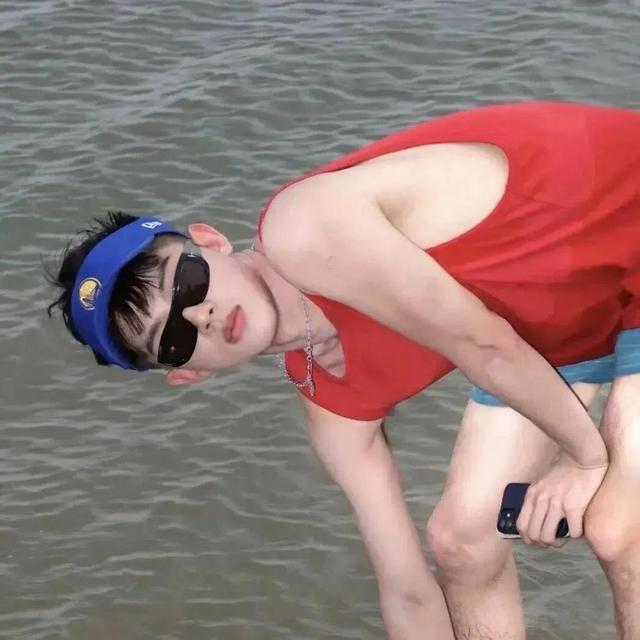 精选男头 加q推，微信头像，精选男头 加q推（男生微信酷拽头像）