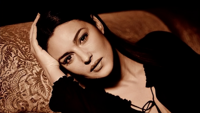 世界公认的十大美女，世界10大美女（世界公认的10大高颜值女明星）