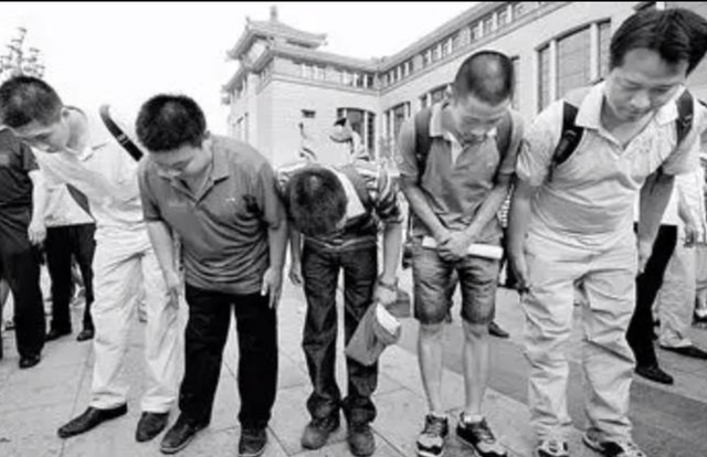 方正县砸碑事件，方正县砸碑的五个壮士现在如何（11年方正县花70万为日军战犯立碑）