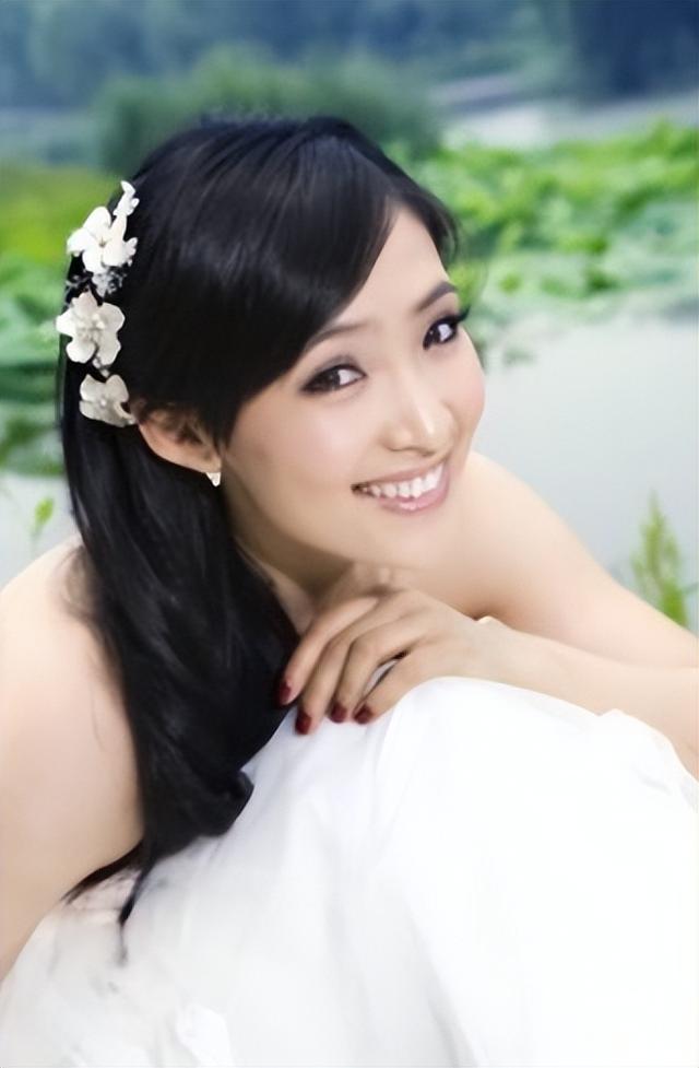 姚贝娜与那英的关系，记忆中还有她们的身影