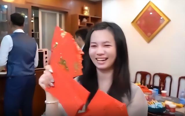 伴娘必须是未婚吗，已婚闺蜜可以做伴娘吗（00后女生当41次伴娘）