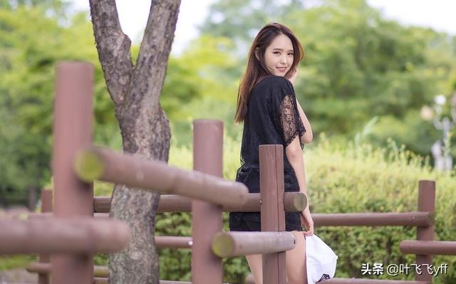 “第一眼就心动的人，真的会喜欢很久很久。”，第一眼就心动的人再次见到还是会心动（喜欢用这些微信头像）