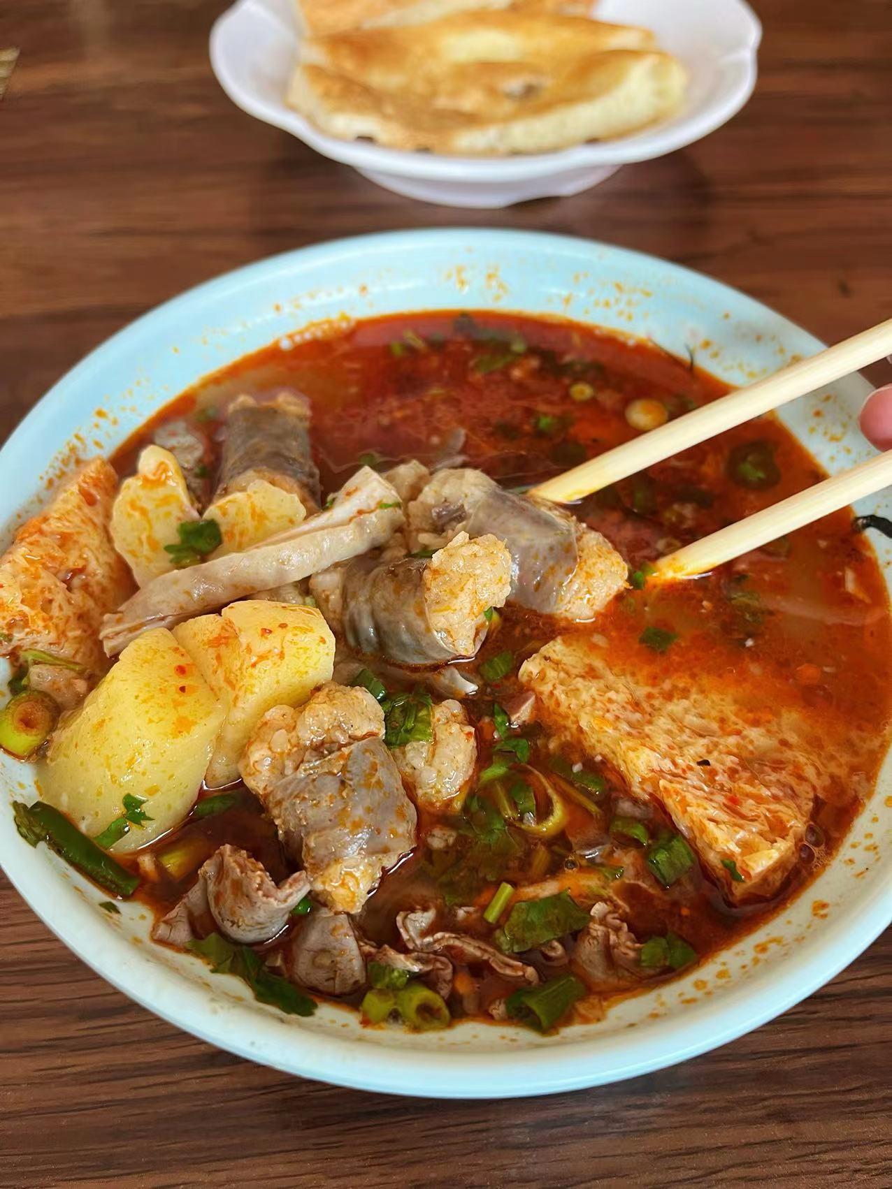 伊犁美食有哪些好吃的（新疆伊宁不可错过的特色美食）