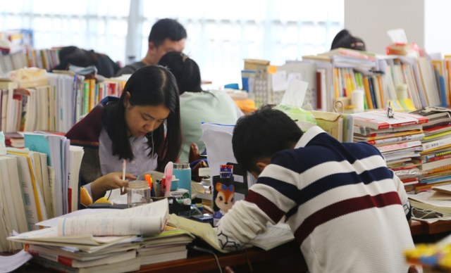 延毕要不要多交一年学费，延毕要交下一年学费了吗（2022年研究生“学年制”大换血）