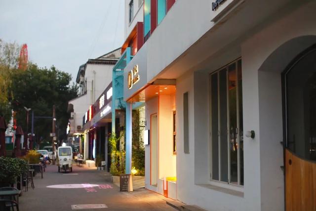 苏州旅游景点大全，苏州好玩的旅游景点（江南古镇、特色街区、绚丽之夜都在这）