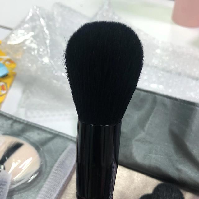化妆初学者必备化妆工具，化妆初学者必备化妆工具图片（学化妆第一课：化妆工具的认识）