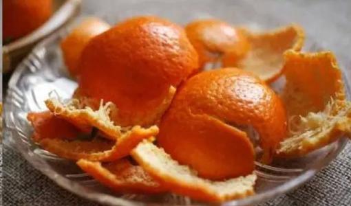新鲜桔子皮怎么处理才能做陈皮，吃不完的橘子皮别再扔了