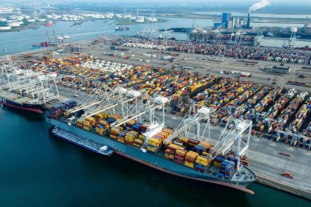 荷兰国家简介及特点，平均身高1.69米