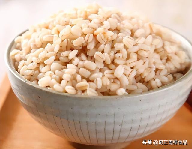 青稞米怎么吃，藏地青稞米怎么吃（解锁青稞米的健康吃法）