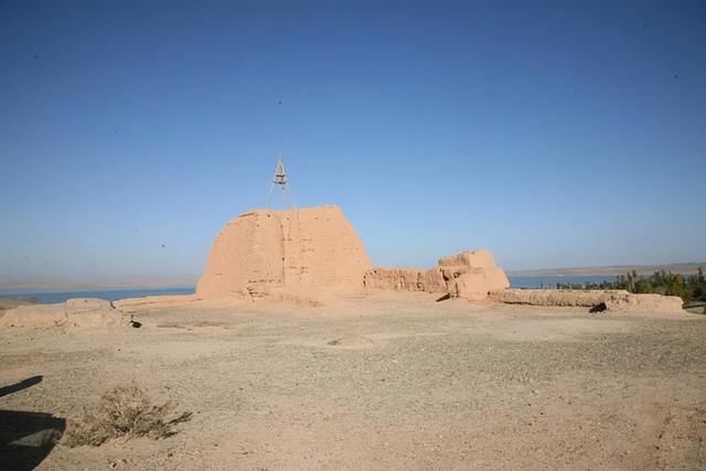 围拢的反义词，围拢的拢怎么组词（关陇演义第一百七十章-凉州米殿策不屈殉难）