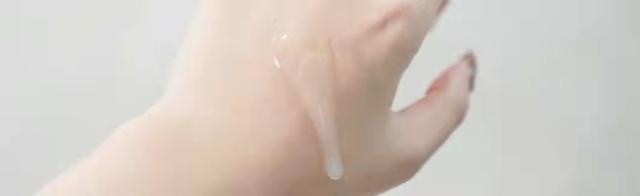 兰蔻肌底液的功效，兰蔻精华肌底液怎么用（全网都在夸的3款大牌“抗老精华”优缺点）