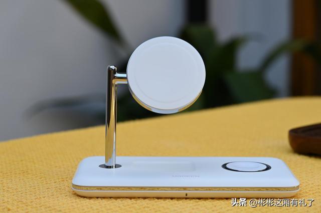 苹果官网充电器，我们一般在苹果官网买哪种充电器（苹果三件套3合1绿联充电器评测分享）