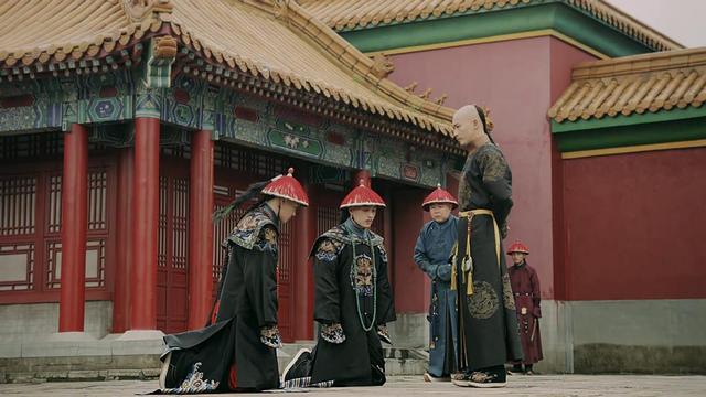 端妃的癫狂儿子，“戏精”弘昼为了活命，到底做了多少戏？