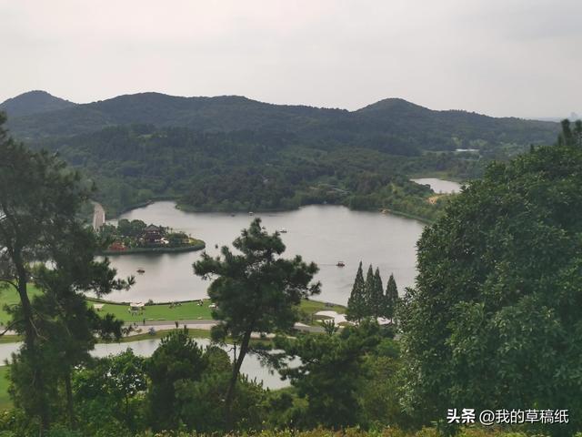 十一假期出游可畅玩银杏湖乐园，湖光山色风景迷人