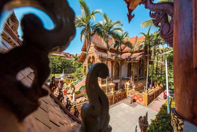 七八月份最适合旅游的地方，7-8月最适合旅游的地方（探索天地间的五光十色）