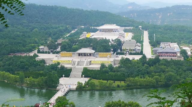 去哪里旅游比较好，三天去哪里旅游比较好（有18处“天下第一”景点）