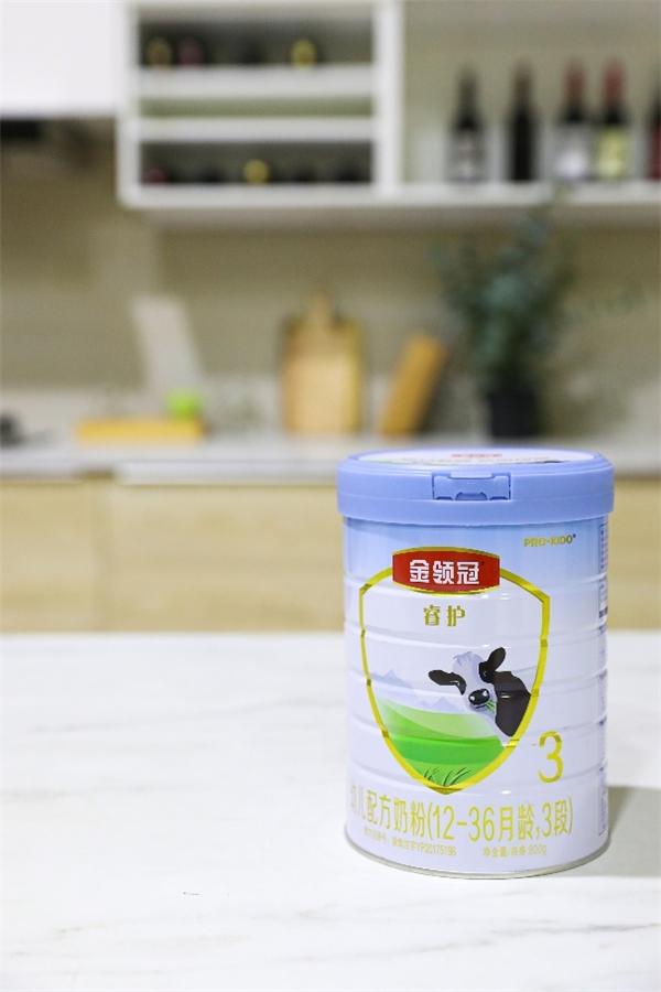 伊利奶粉3段怎么样(伊利奶粉三段和四段的区别)