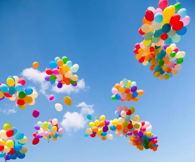 氦气球会爆炸吗，氦气球和氢气球的区别（看140万个氦气球带来的灾难）