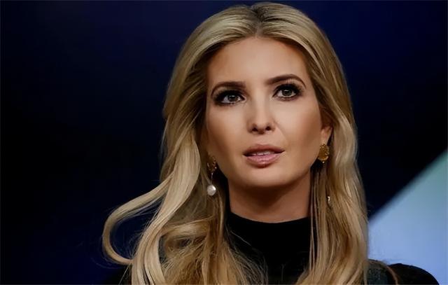 特朗普第一任妻子伊万卡简历，人前美丽端庄的伊万卡