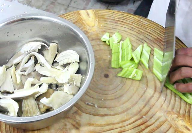 蘑菇怎么做好吃，香菇怎么做好吃视频（分享5种不同做法）