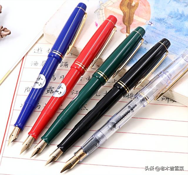 钢笔怎么换墨囊（从零开始用钢笔~钢笔入门指导篇）