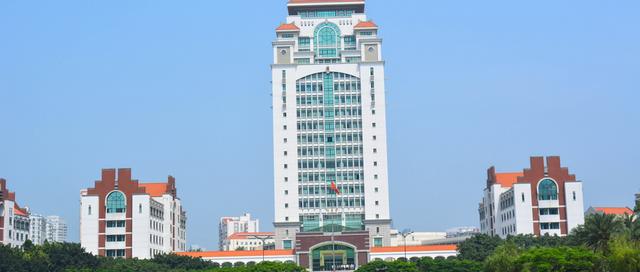 厦门旅游必去景点，厦门旅游必去十大景点攻略（厦门必打卡10大景点推荐）