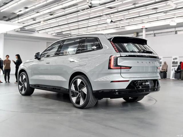 volvo是什么牌子的车，volvo是什么档次的车（沃尔沃的新旗舰SUV）