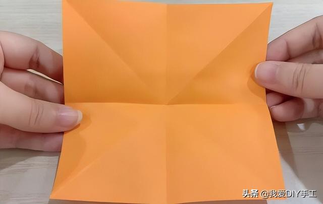 蝴蝶结怎么做简单又漂亮，怎么做好看的蝴蝶结（蝴蝶结折纸怎么折简单又漂亮）