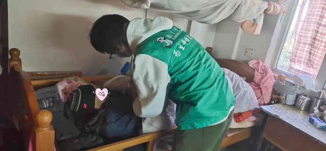 六险一金比五险一金多了什么，六险一金要扣多少钱（“六险一金”比“五险一金”多了什么）