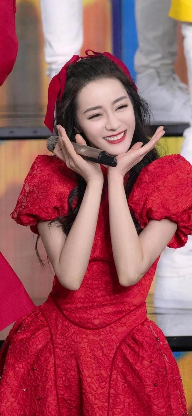 迪丽热九花了8块钱，迪丽热九抖音（迪丽热巴-迪力木拉提）