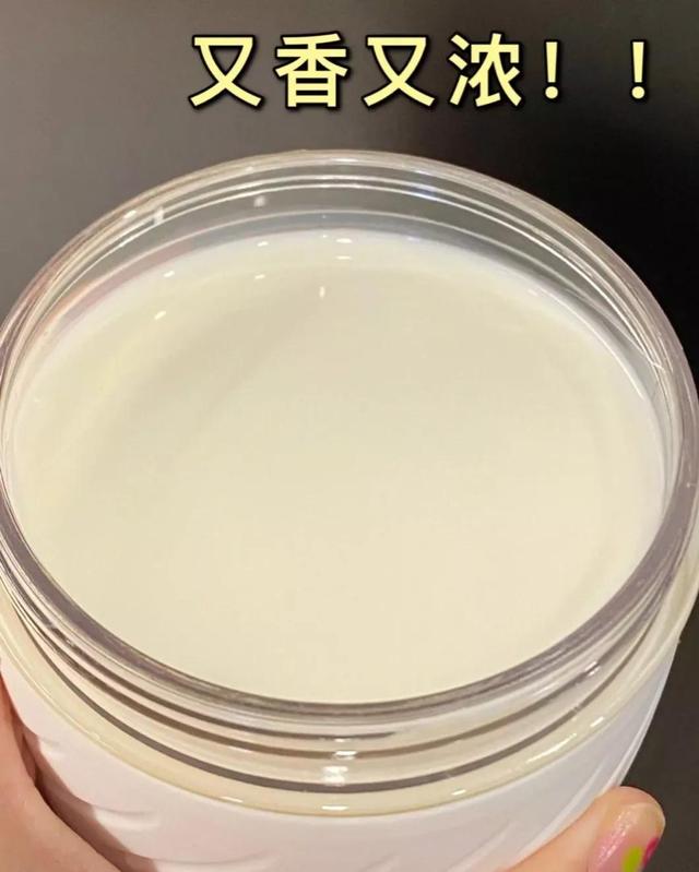 浓缩牛奶与纯牛奶区别，浓缩牛奶与纯牛奶区别图片（大家喝过的最好喝的纯牛奶是什么）