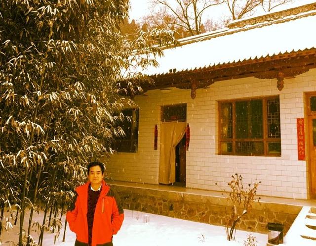 除夕幽默搞笑拜年祝福短信，除夕幽默搞笑拜年祝福短信图片（别样的年关 新春的慰语）