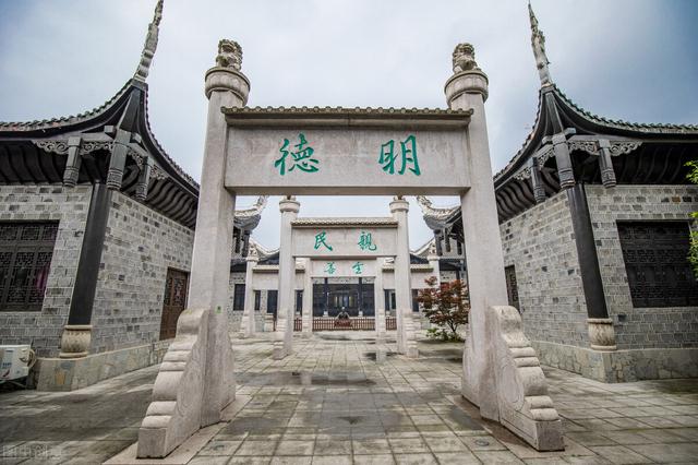 恩施几月份去旅游最好，恩施旅游什么时候最佳（适合七八月旅行的８座小城）