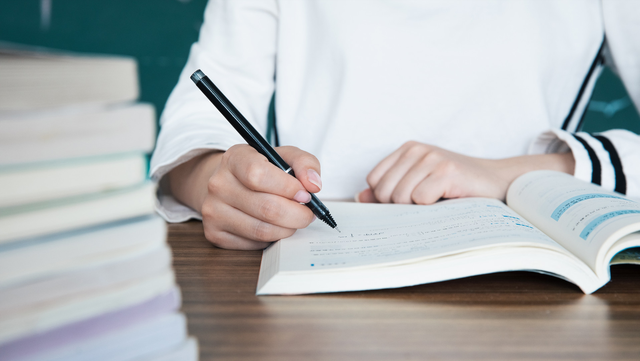 艺术生专升本考什么，艺术专业专升本考试复习（成人高考专升本考什么内容）