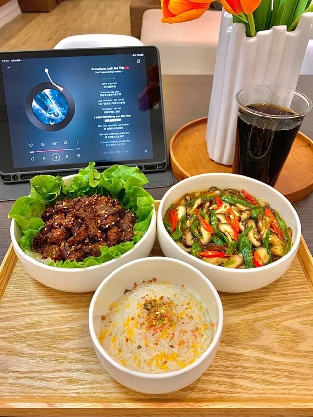 最精致美食文案，适合晒美食发的朋友圈文案