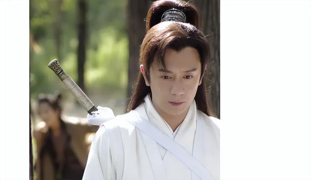 好听冷酷的男主角名字，好听冷酷的男主角名字大全（相貌平平却硬演男主）