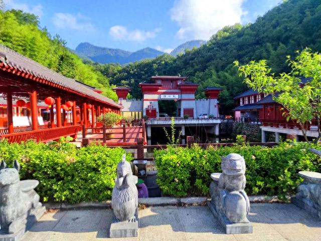 暑期自驾免费游龙潭沟，攻略请查收
