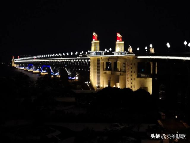 武汉市长江大桥，武汉长江大桥建成时间（武汉长江大桥PK南京长江大桥）