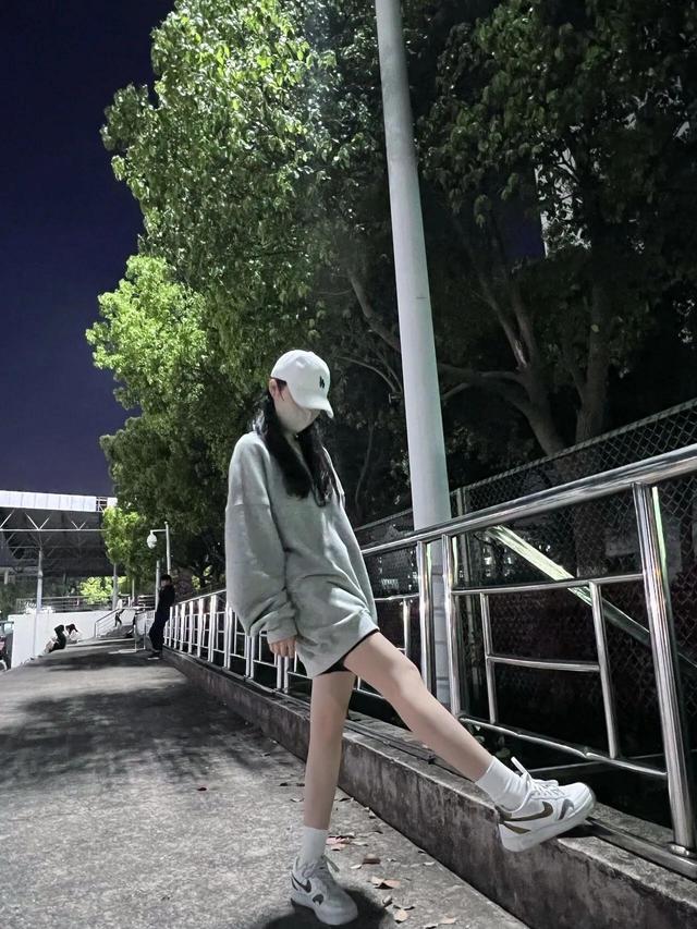 如何做一个坚强的女人，如何做一个坚强的女人（一生该坚强的八件事儿）