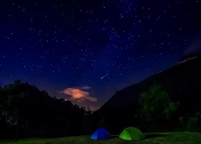 重庆周边凉快的避暑打卡地两三天，重庆周边这⑧个避暑胜地只有25℃