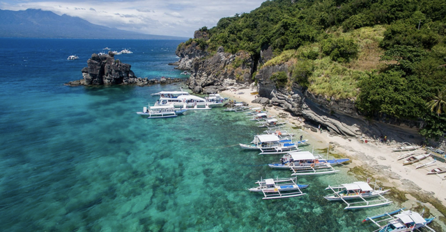 现在旅游海边度假哪里可以去，旅游可以去哪里海边玩（这里的海水东南亚排名第一）