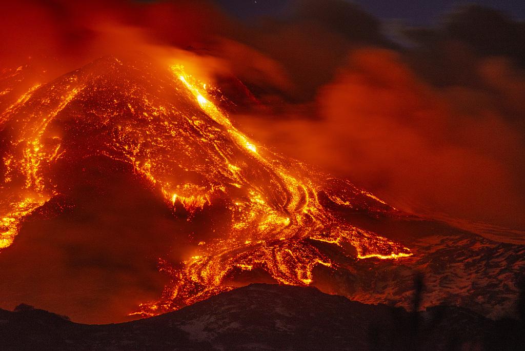 八級火山爆發威力(湯加這次的火山爆發最多算6級,你知道最高的8級火山