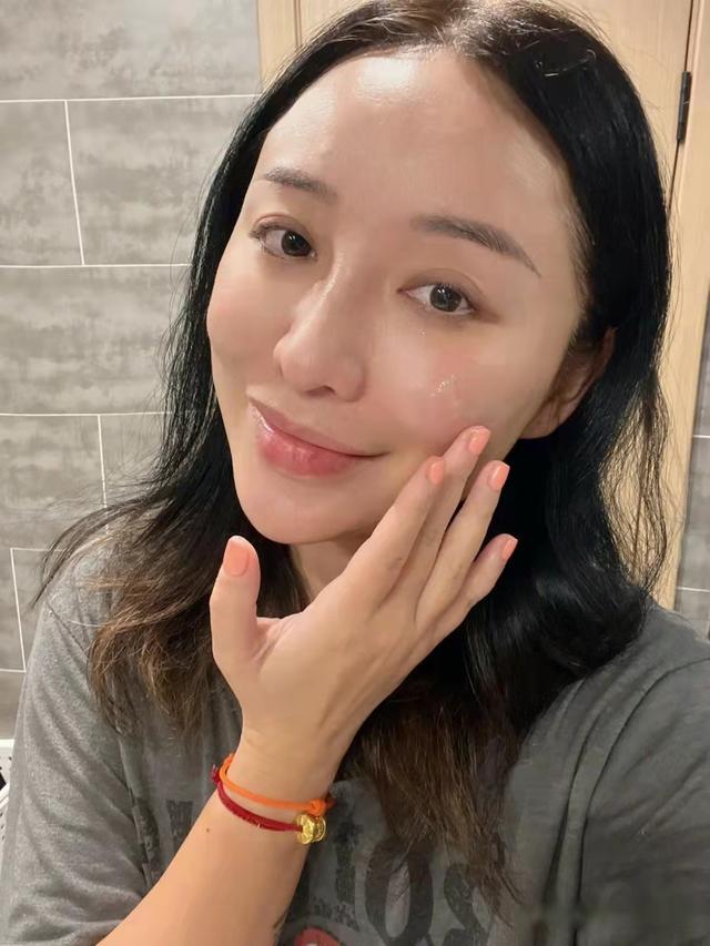 40-50岁护肤品排行榜抗衰老，40岁女人抗衰老护肤品排行榜（建议常备这4款平价抗老面霜）