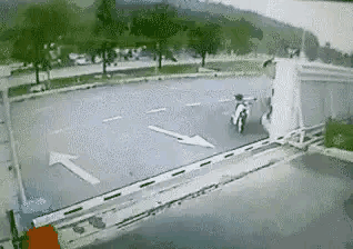 腰上系红绳是什么意思，腰系红绳所蕴含的寓意（“姑娘腰上绑红绳）