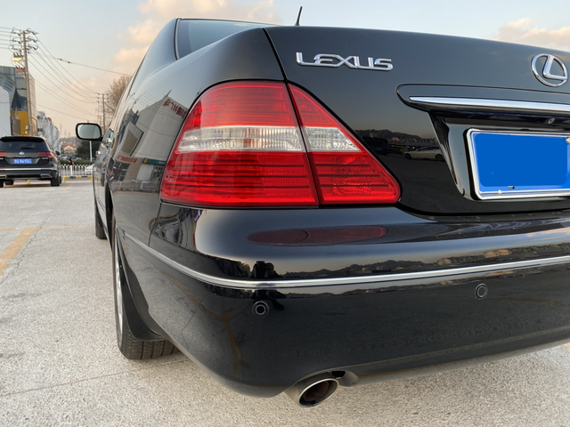 trc关闭怎么打开，雷克萨斯estrc关闭怎么打开（试驾16年车龄的雷克萨斯LS430）