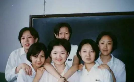 高圆圆情史大全，“风流女神”高圆圆狗血情史,五段感情遇三个渣男,35岁情归赵又廷