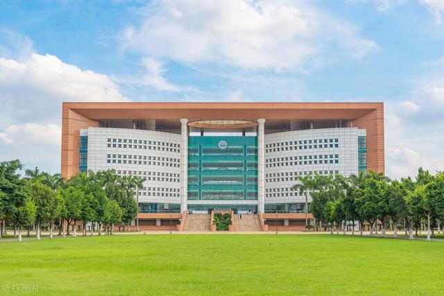 广东省高校排名，广东省18所高校排名（2023广东省高校排名公布）