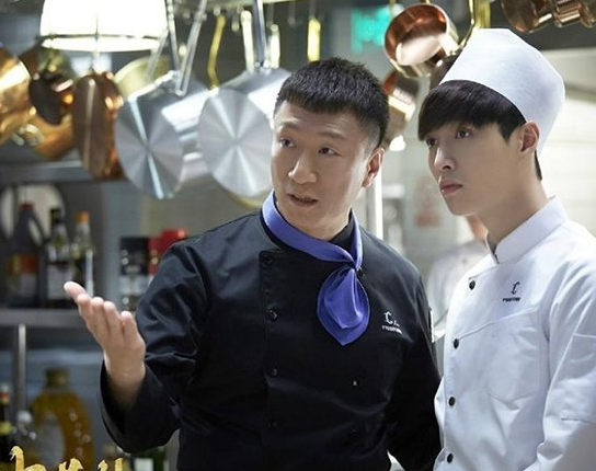 说起美食情感类的电视剧,我个人非常喜欢《好先生》这部电视剧!