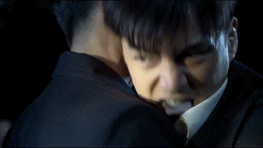 伪装者王天风是好是坏，《伪装者》王天风是什么身份（才懂王天风为何要吃“黑寡妇”于曼丽嘴里的糖）