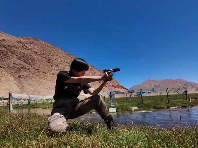 厦门大学药学院，厦门大学药学院怎么样（看厦大姑娘的热血军旅故事）